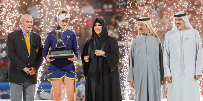 Barbora Krejcikova Dubai'de şampiyon oldu