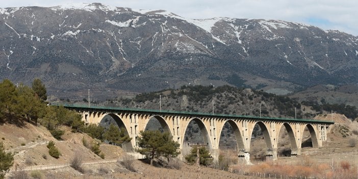 Adıyaman'daki 94 yıllık Alman Köprüsü ayakta kaldı