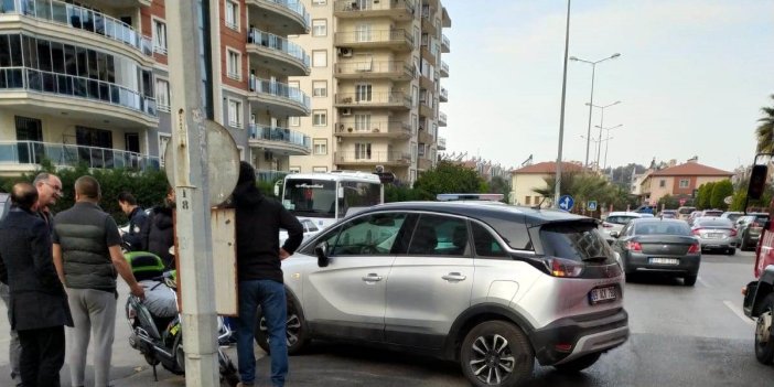 Aydın'da otomobil ile elektrikli motosiklet çarpıştı: 1 yaralı