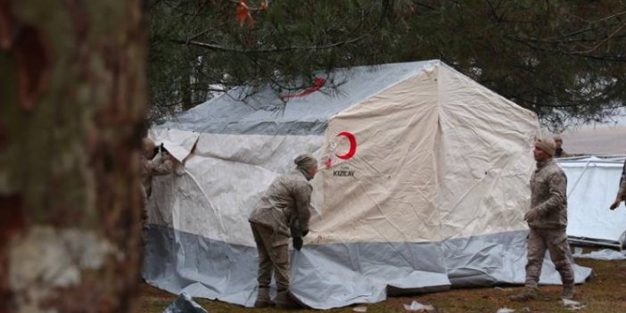 Kızılay Başkanı'ndan 'çadır' açıklaması. Ahbap'a çadır sattığı ortaya çıkmıştı