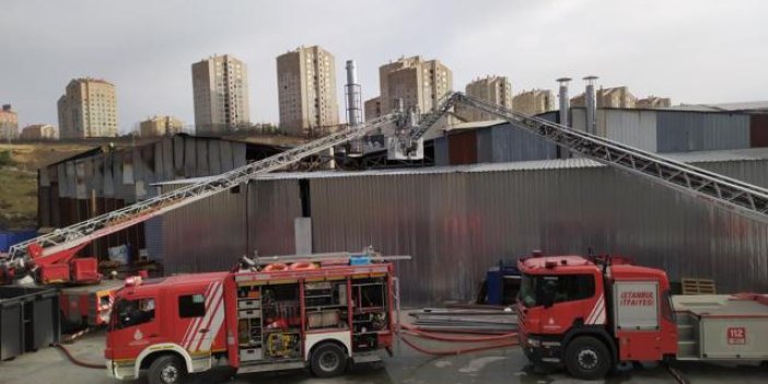 İstanbul'da tekstil fabrikasında yangın