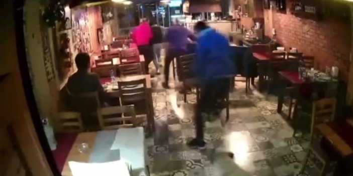 İzmir’deki depremde herkes kaçıştı, o yerinden kıpırdamadı