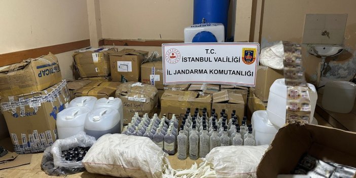 İstanbul'da kaçak alkol imalathanesine baskın: 3 bin 700 litre ele geçirildi