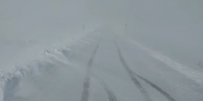 Kağızman-Ağrı kara yolu kar nedeniyle ulaşıma kapandı