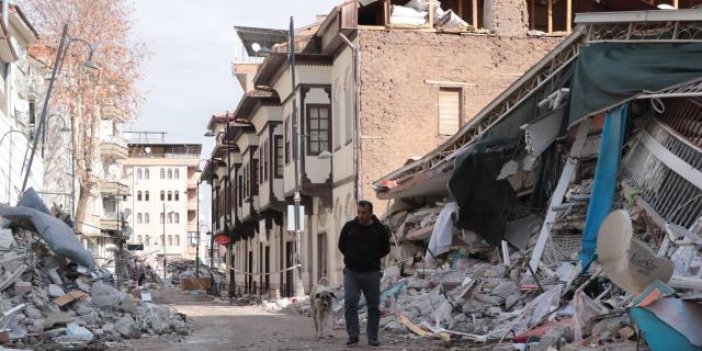 Malatya'da yıkık, acil yıkılacak ve ağır hasarlı 32 bin 195 bina tespit edildi