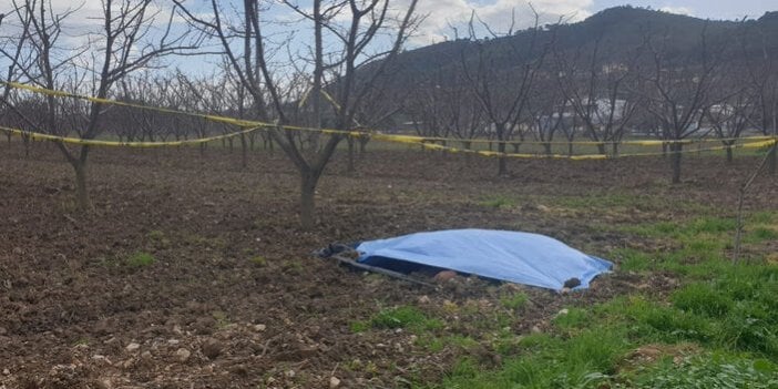 Tarladaki cesedin yanında pompalı tüfek bulundu