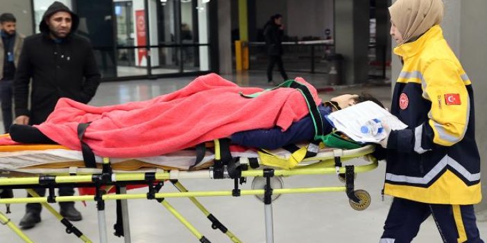 İstanbul'daki hastanelerde 996 depremzedenin tedavisi sürüyor