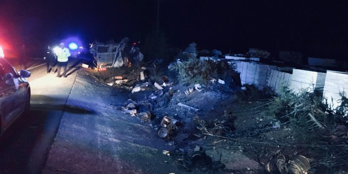 Konya'da kamyonet ağaçlara çarptı: 1 ölü, 1 yaralı