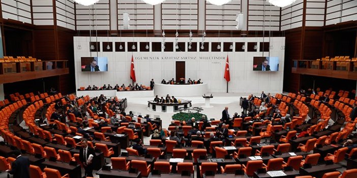İYİ Parti'nin depremzedelere yapılacak yardımlarla ilgili görüşme önerisi , AKP ve MHP oyları ile reddedildi