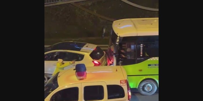 "Dur" ihtarına uymayan midibüs şoförü İstanbul caddelerini birbirine kattı