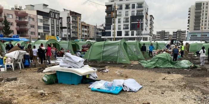 Gazeteci Asena Özkan sordu: Siz halk düşmanı mısınız? İskenderun'da gönüllülerin kurduğu çadırlara AFAd el koydu