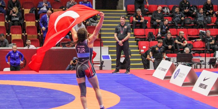 Milli güreşçi Zeynep Yetgil Avrupa şampiyonu oldu