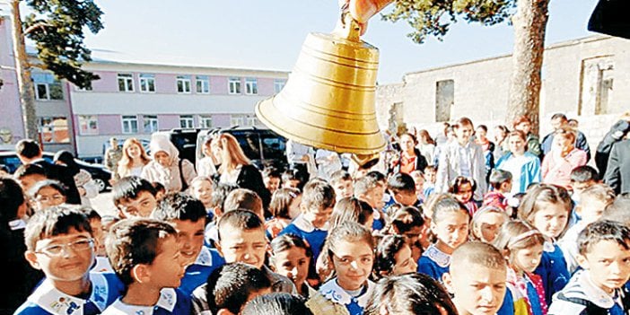 17 milyon öğrenci ders başı yapıyor