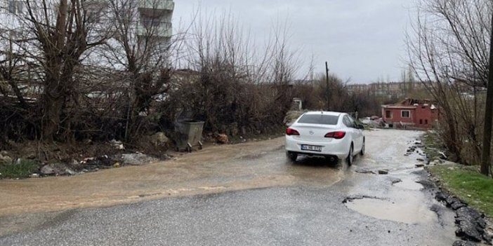 Deprem bölgesi Malatya'da kar ve yağmur etkili oluyor