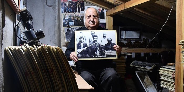 Sivaslı gazeteciden 300 fotoğraflık Aşık Veysel arşivi