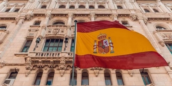 İspanya’da hükümeti düşürmek için sunulan gensoru reddedildi