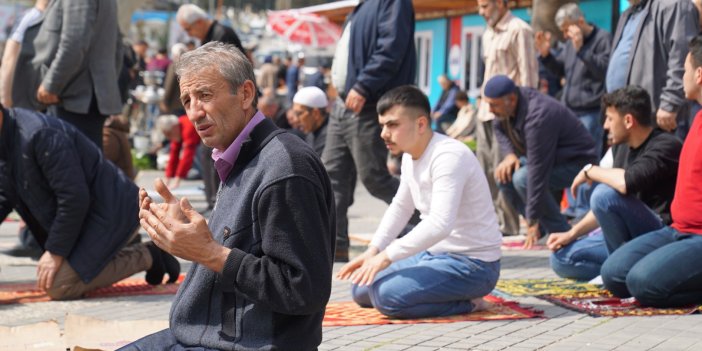 Kahramanmaraş’ta ramazanın ilk Cuma namazı kılındı