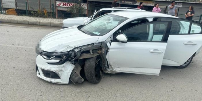 İki otomobil çarpıştı: Sürücüler yaralandı