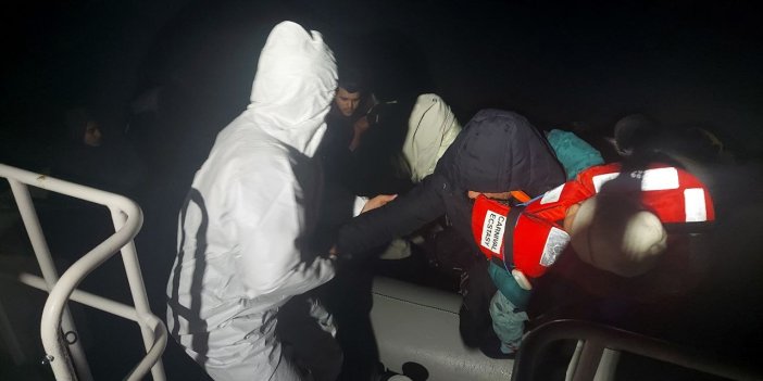 Ayvalık açıklarında 18 kaçak göçmen yakalandı