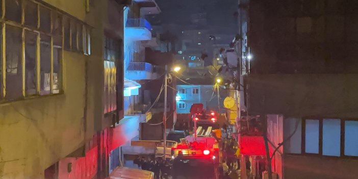 Kadıköy'de 5 katlı binada yangın paniği