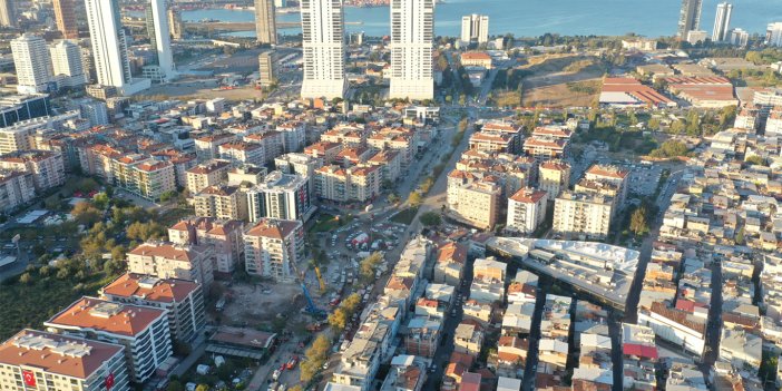 İzmir Bayraklı’da icradan satılık konut imarlı arsa