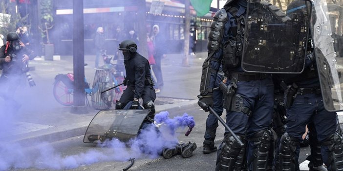 Fransa'da polislere göstericilere sert müdahaleden 17 soruşturma