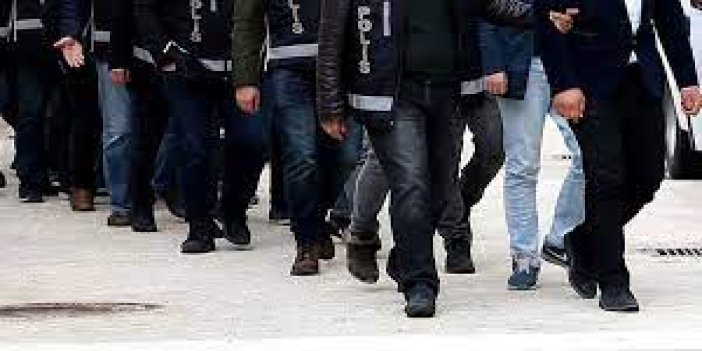 İzmir'de uyuşturucu operasyonları: 30 kişi tutuklandı
