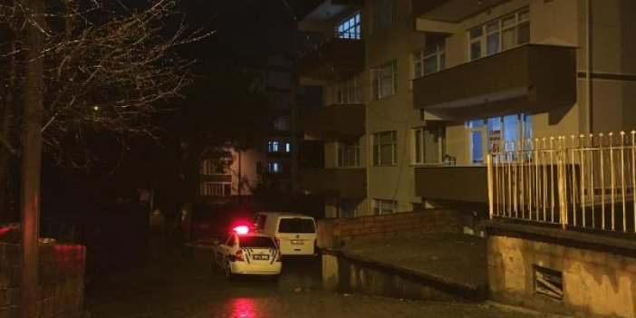 Zonguldak'ta babasını kalbinden bıçaklayarak öldürdü