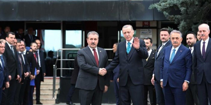 Erdoğan'ın ziyaret ettiği Destici'den ortak liste çıkışı. Bahçeli kendi listeleriyle seçime gireceklerini açıklamıştı