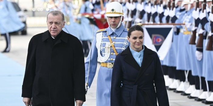 Erdoğan, Macaristan Cumhurbaşkanı Novak'ı resmi törenle karşıladı