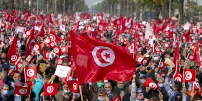 Tunus'ta 'siyasi tutuklulara' destek amacıyla gösteri düzenlendi