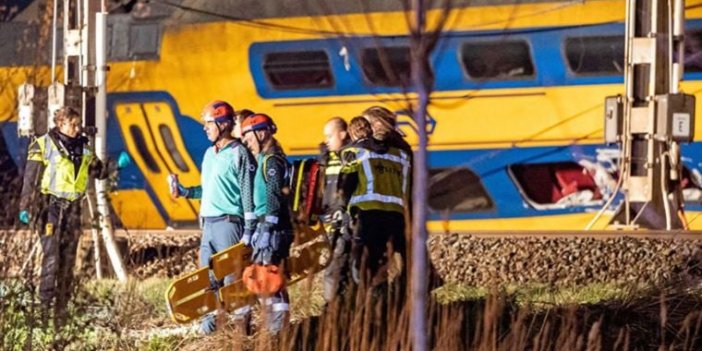 Hollanda'da tren kazası: 1 ölü 30 yaralı