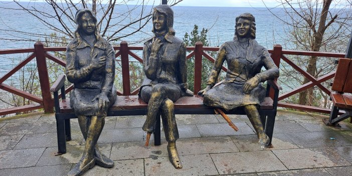 Ordu'da Üç Kız heykeline yine zarar verildi