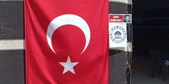 İlteriş Vakfı Türk çadırlarında depremzede vatandaşlara moral veriyor