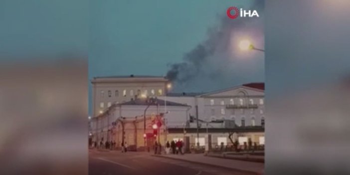 Rusya Savunma Bakanlığında yangın çıktı   