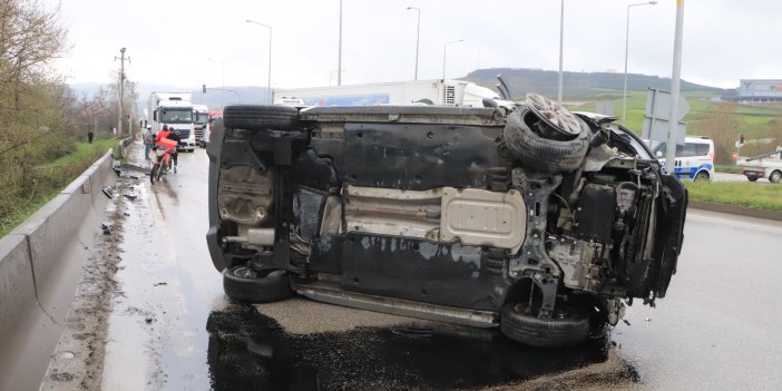 Samsun'da iki otomobil çarpıştı: 3 yaralı