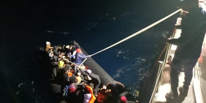 Ege Denizi'nde Sahil Güvenlik Operasyonu. Tam 476 kaçak göçmen yakalandı