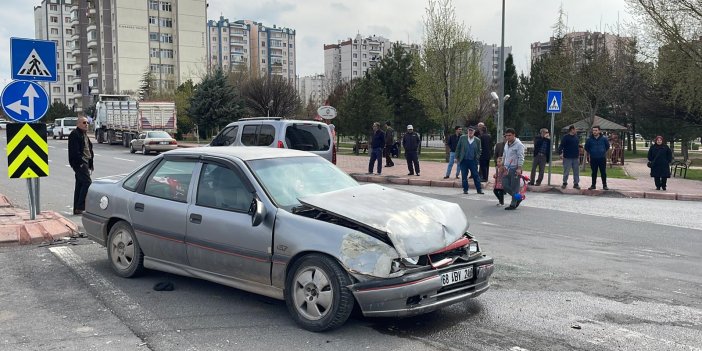 İki otomobil çarpıştı. 9 kişi yaralandı