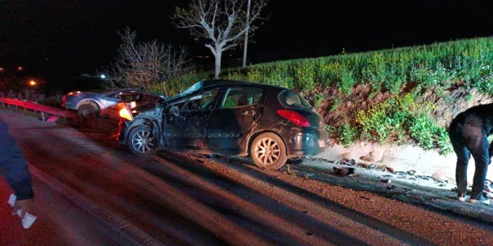 Gaziantep-Kilis karayolunda zincirleme kaza: 1'i polis 2 ölü, 4 yaralı