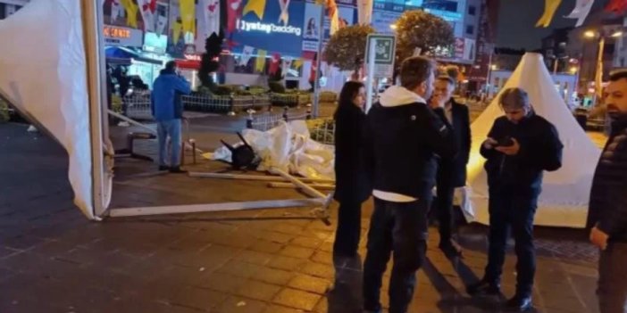 İYİ Parti’ye bir saldırı daha: Esenler Belediyesi sivil zabıta ekibi standımızı parçaladı