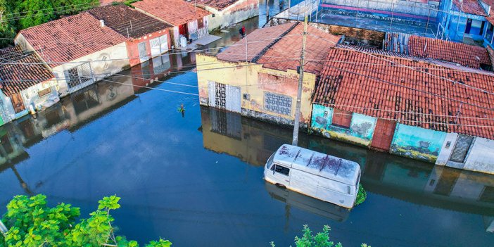 Brezilya'da yağışların yol açtığı sellerde 6 kişi öldü