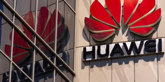 Huawei marka ve logosunu kaldırıyor. Herkese haber verdi