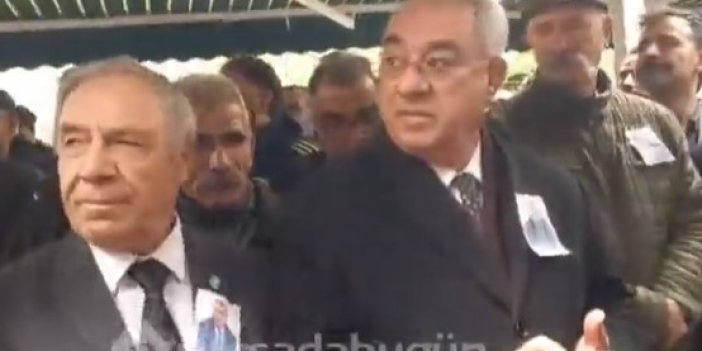 DSP Başkanı Önder Aksakal'a cenazede 'üç koltuğa partiyi ‘sattılar' diyerek protesto yapıldı. Aksakal: Aptal herif, terbiyesiz herif