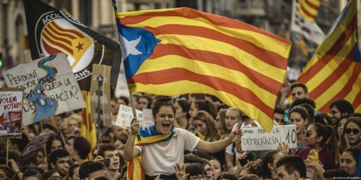 İspanya'da bağımsızlık krizi. Merkezi hükümet, bağımsızlık referandumuna izin vermedi