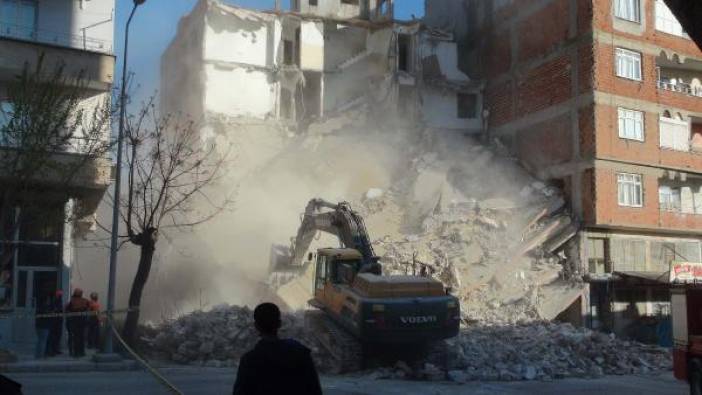 Ali Yerlikaya, depremin Kilis'te yarattığı hasara ilişkin açıklama yaptı