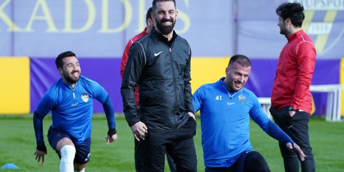 Arda Turan ilk transferini Galatasaray'dan yapacak. O ismi istiyor