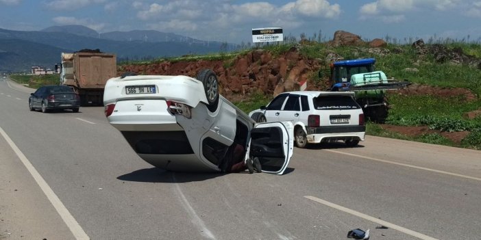 Gaziantep'te kavşakta iki otomobil çarpıştı: 1 yaralı