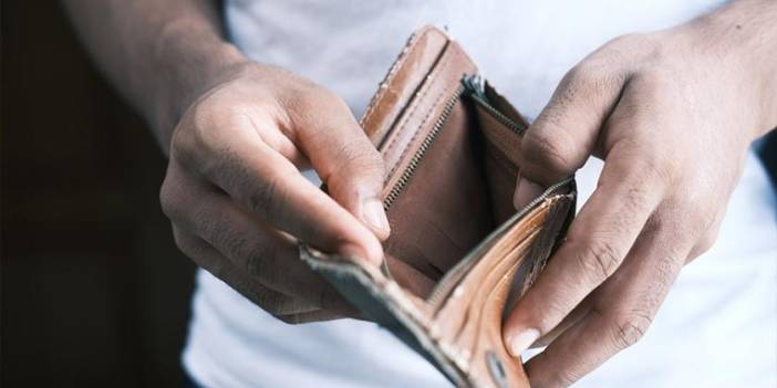 Vatandaşın cüzdanı artık yama tutmuyor. Borçlara her gün yenisi ekleniyor. Rekor kırıldı