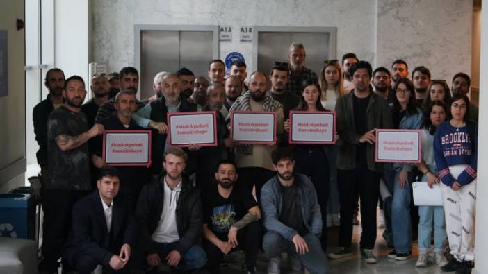 Yargı dizisinin set ekibi ''sansüre hayır'' dedi. 'Kızılcık Şerbeti'ne verilen cezayı protesto ettiler