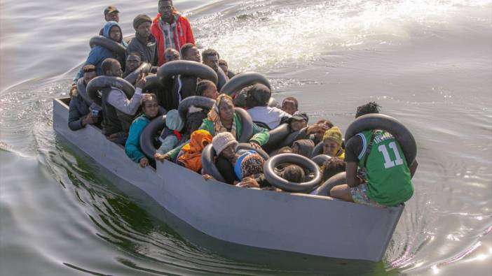 Tunus'ta göçmen teknesinin battı: 15 kişi kayboldu